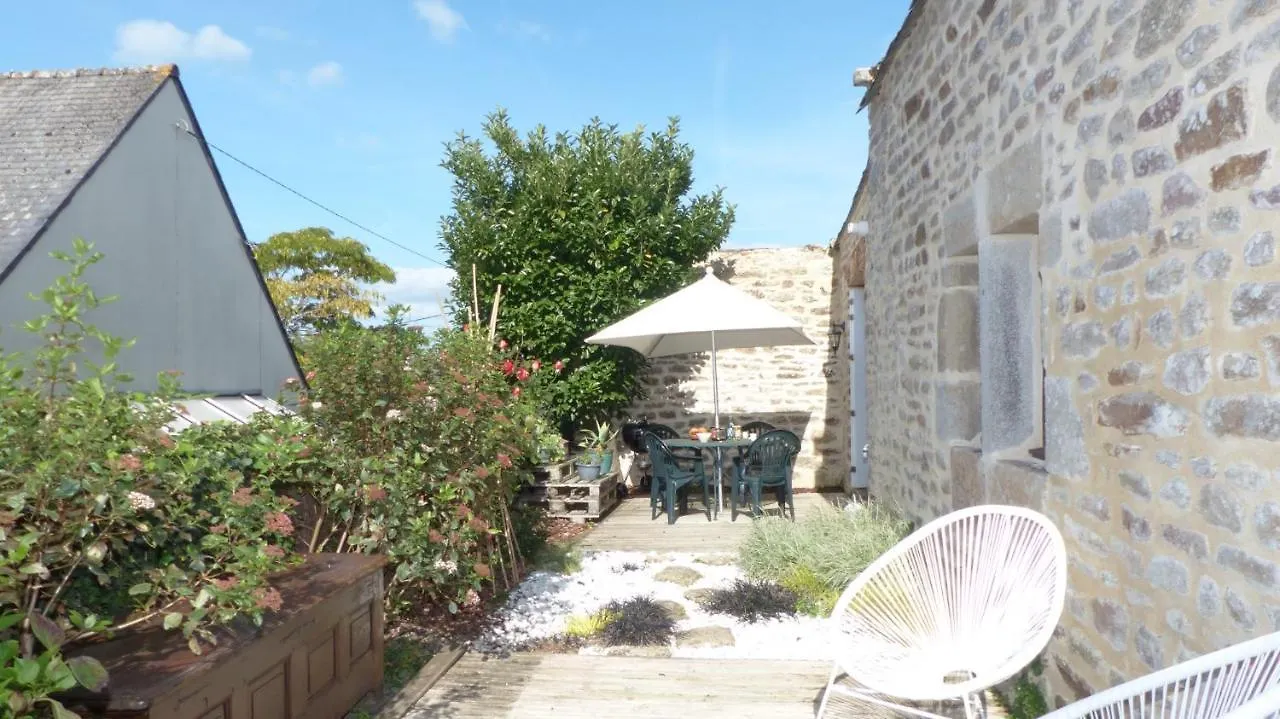 Holiday home Maison Medievale De Charme A Baden France
